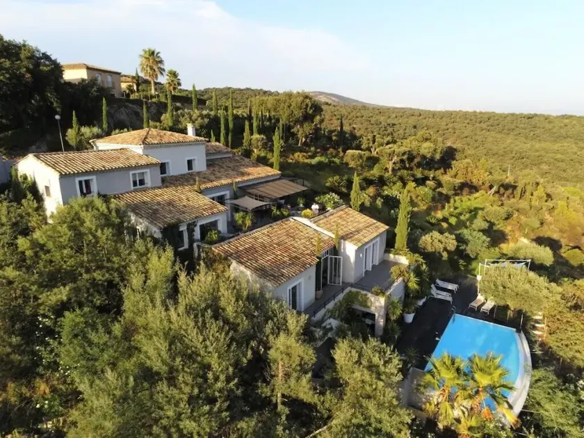 5* villa with MAGIC SEA VIEW, infinity pool with solarium. - Image 1