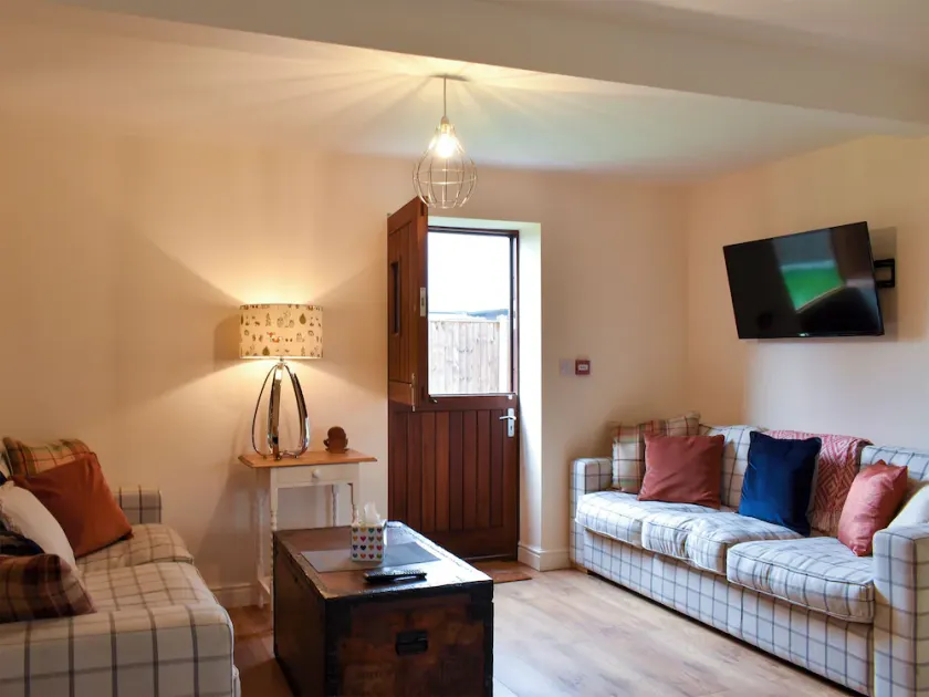 Lower Drayton Farm B&B - Image 1