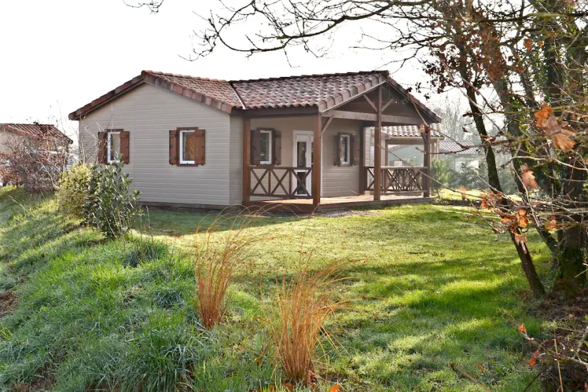 Chalet ved Domaine du Pré med udendørs swimmingpool - Image 1