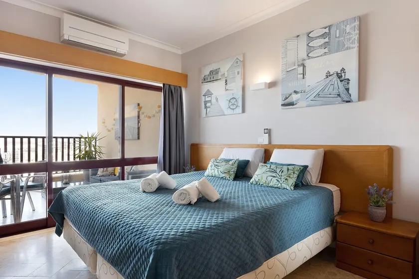 Apartment 'Sunny Escape' with Sea View, Wi-Fi and Air Conditioning - Image 1