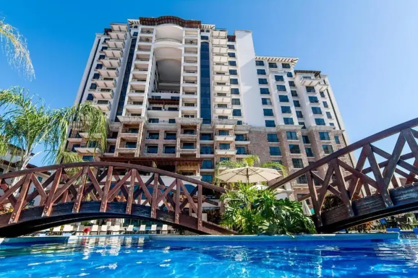 Beach Front Condo , located in 5* Crocs Hotel - Image 1