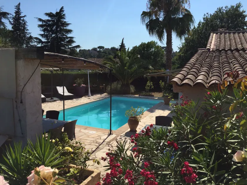 Charming mazet for 4 pers. 33m2 swimming pool - Image 1
