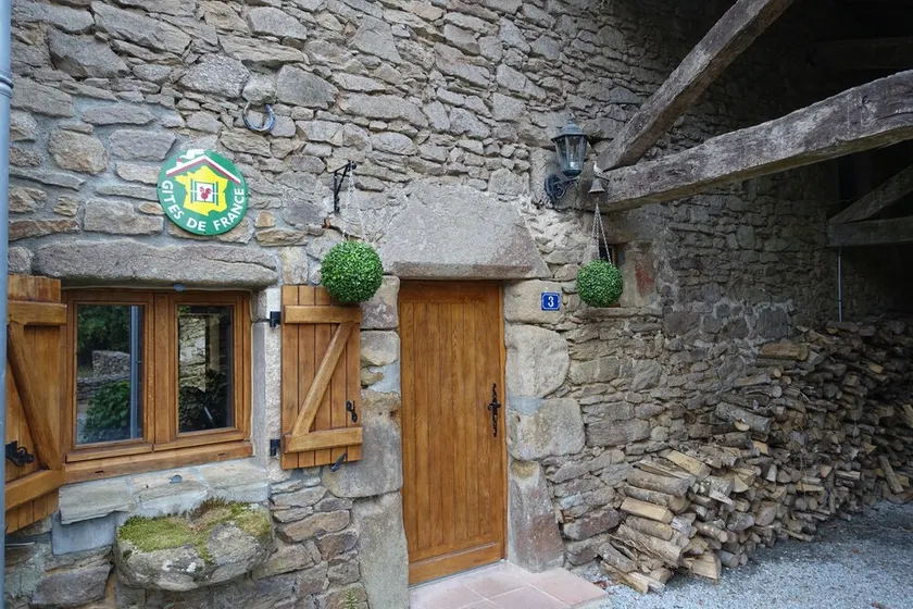 Quaint 3 bedroom French country cottage - Image 1