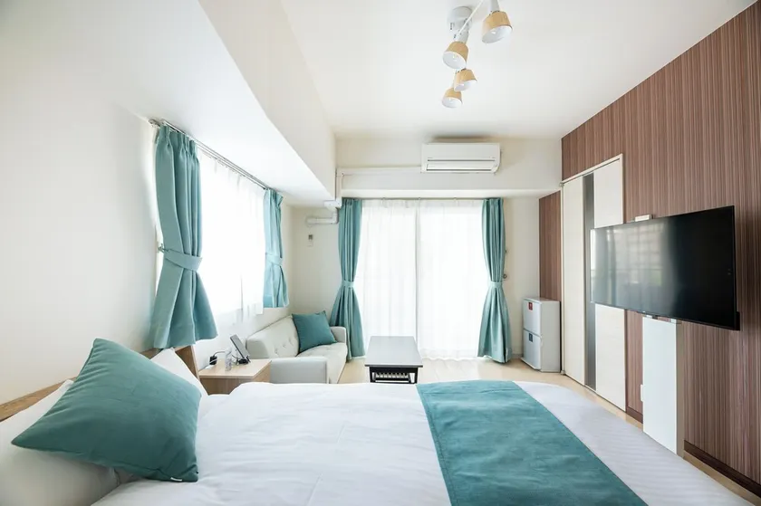 Uni Brilliart Hakata - Image 1