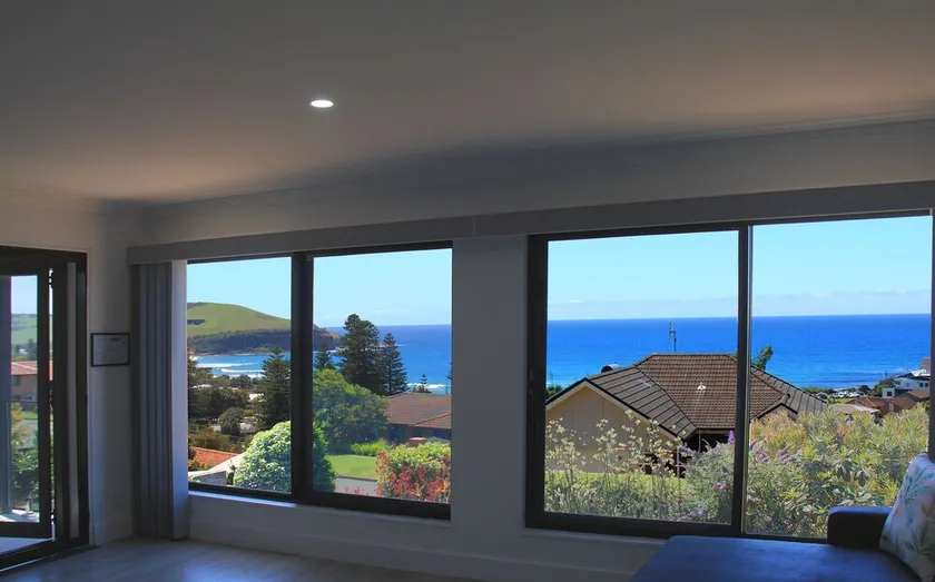 Guest House with Magnificent Ocean Views - Image 1