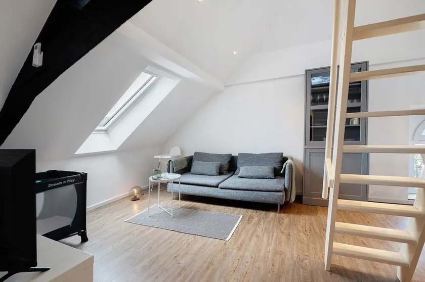 Apartamento \"Adlernest com Vista para a Vinha\", vista montanha e Wi-Fi - Image 1