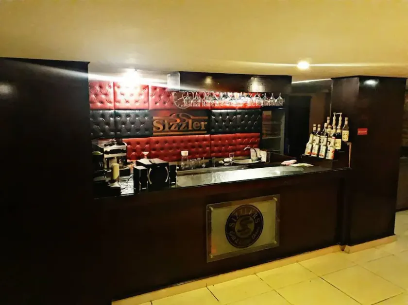 Divine Hotel DHA - Image 1