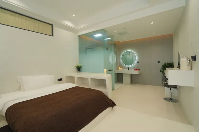 Guiyue Mountain Seaview Hotel - Image 1