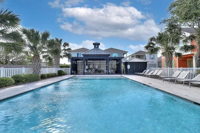 Casa de Flip Flops - Image 1