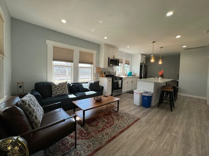 ★ Pasadena 2B/2B fully remodeled with 2 parking ★  - Image 1