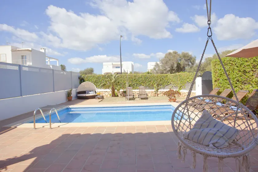 Villa avec barbecue, piscine privée et jardin | Vue montagne - Image 1