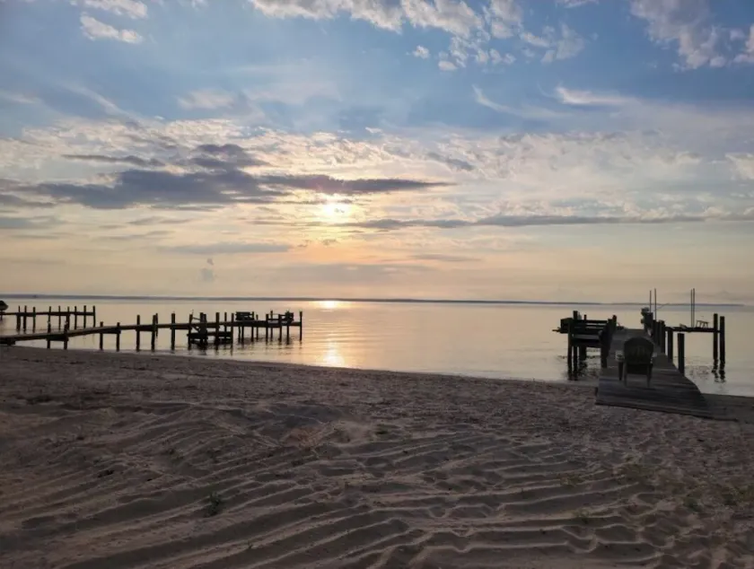 Sea Glass Beach House!  Large sand beach, dock and hot tub! Pets welcome! - Image 1