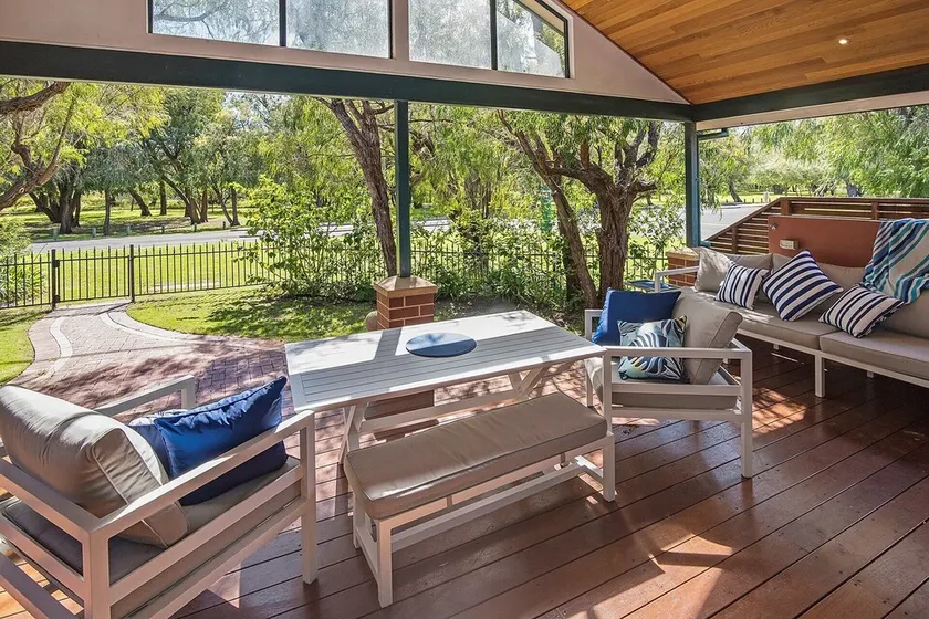 Away By The Bay- beach front- Ducted Heating cooling - Image 1