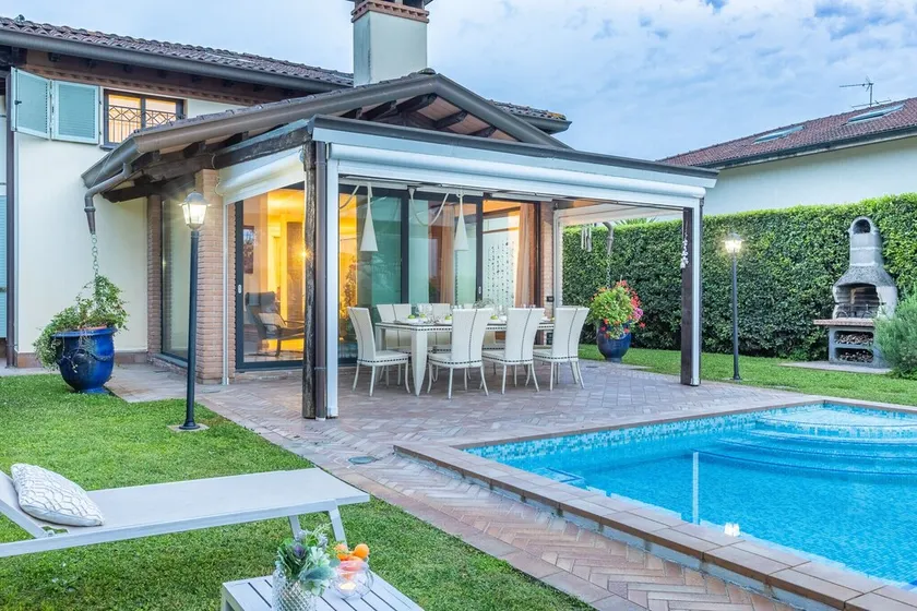 Villa Gatti Marina di Pietrasanta - Image 1