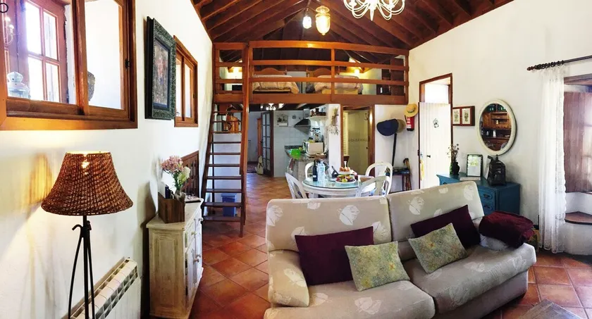 TYPICAL HOUSE CANARIA in stone and wooden ceilings Ideal for Families or Couples - Image 1