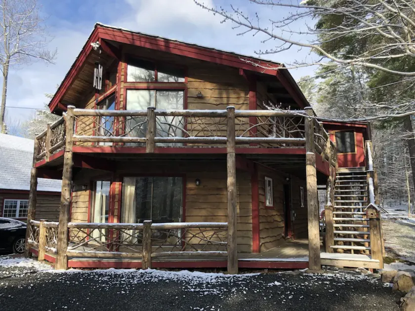 Unique Rustic Ski/Tree House - Game room, Hot tub & Sauna - Image 1