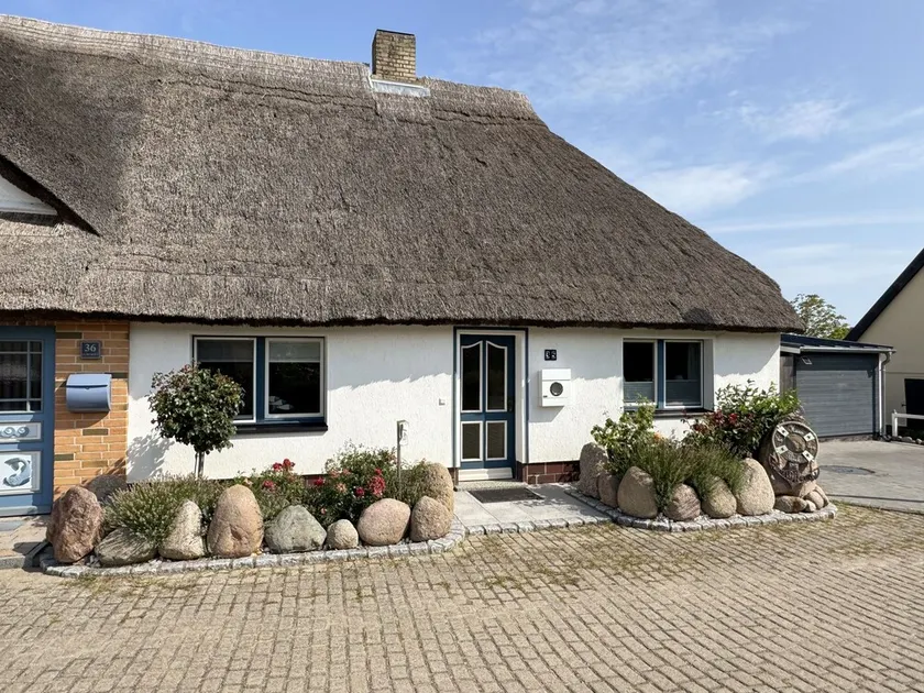 MR: House on the Wiek with terrace - House on the Wiek with terrace - Image 1