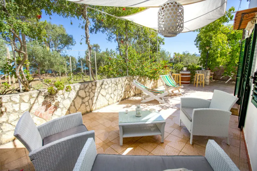 Det Hvide Hus \"Rais\" lejlighed i villa på havet nær Cefalu ' - Image 1