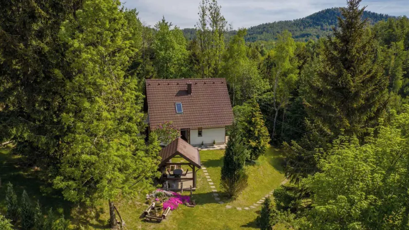 Casa de férias com terraço e grande jardim - Image 1