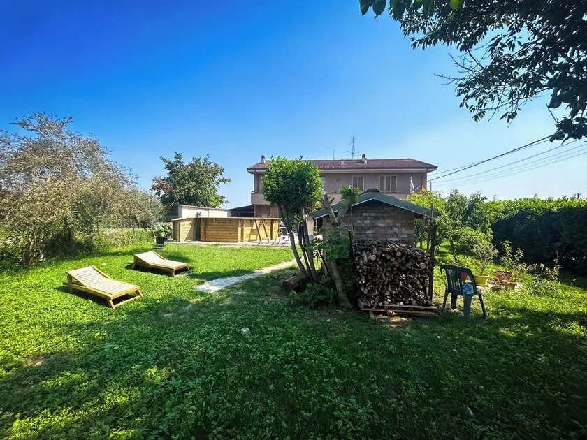 The country house, an oasis of relaxation - Image 1