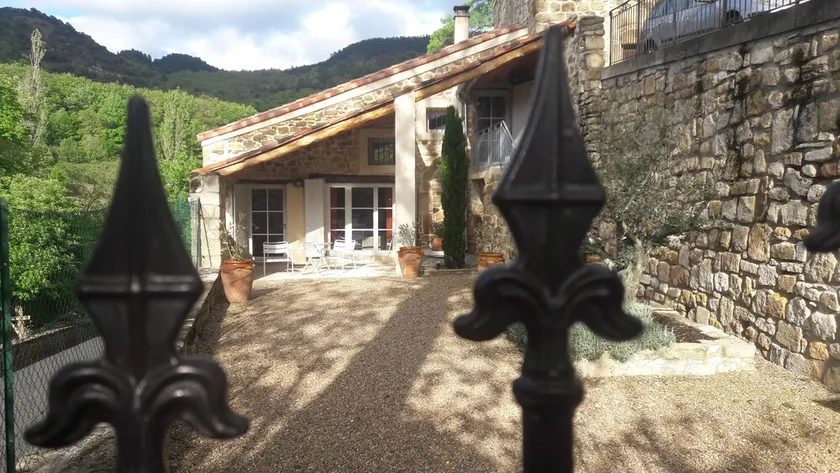 Charming house between Salagou and Larzac and Saint Guilhem le Desert - Image 1