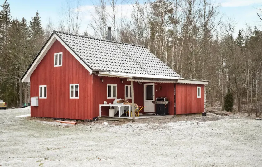 Superbe maison de 4 chambres à Åseda - Image 1