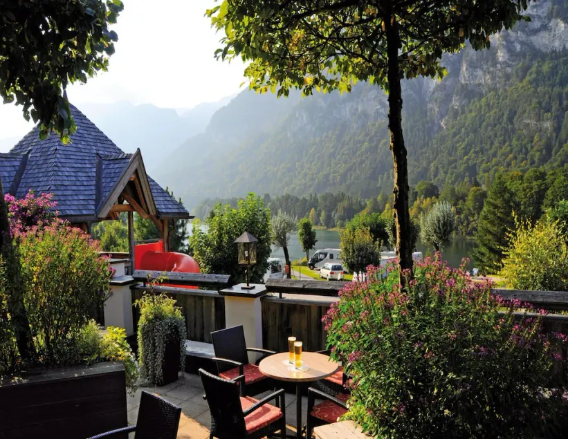 Chalet in the Seeblick campsite in Kramsach - Image 1