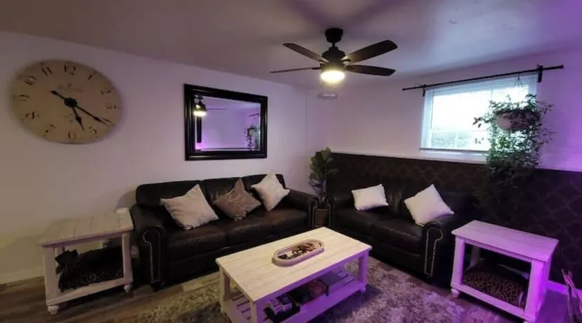 Cozy private suite close to The University Of Notre Dame - Image 1