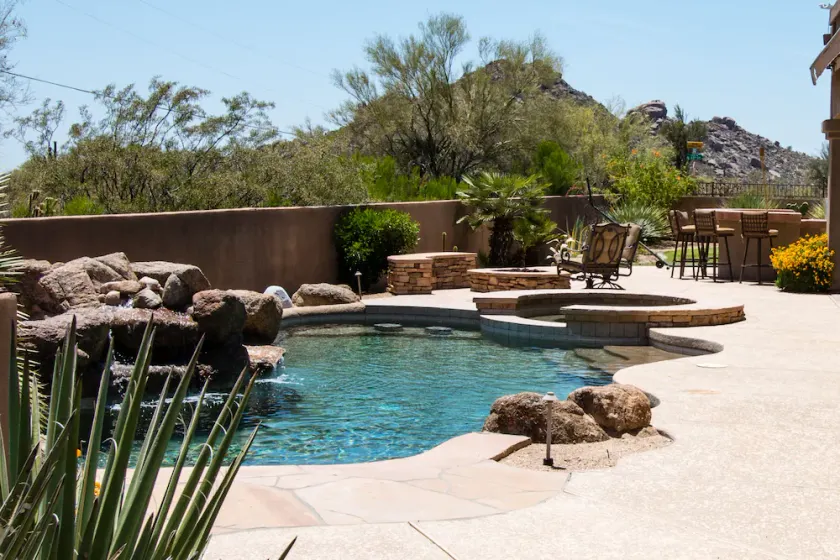 Afsondret Sonoran Estate med panoramaudsigt over bjergene i North Scottsdale! - Image 1