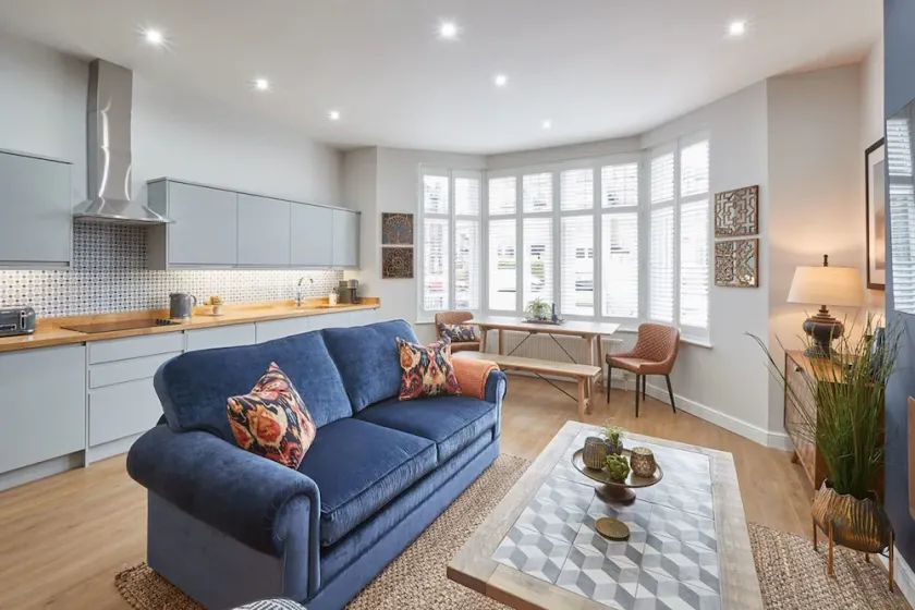 Host & Stay - Green View - Image 1