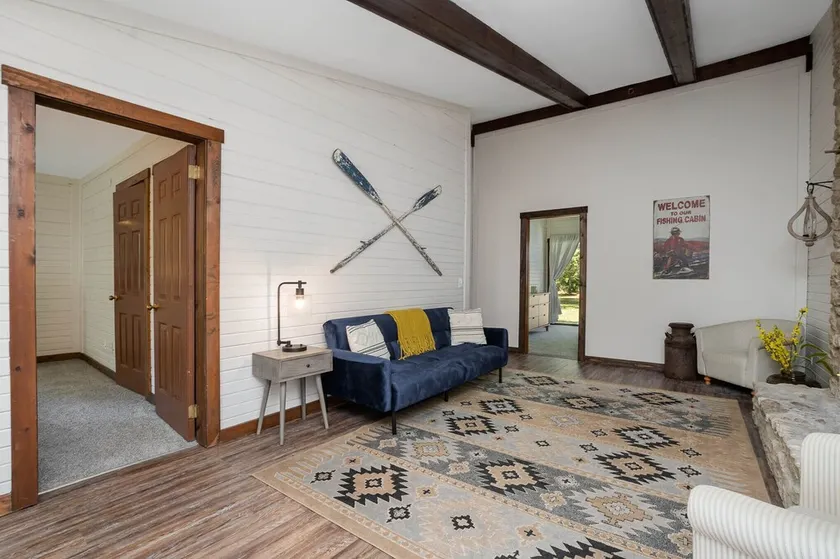 Rustic River Retreat- located right on the Whitewater River! - Image 1