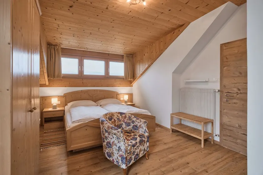 Soleado apartamento en una ubicación ideal para el lago Kaltern, pueblo histórico, vides - Image 1