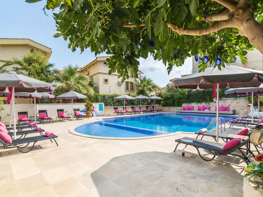 Kalkan Suites Hotel - Image 1