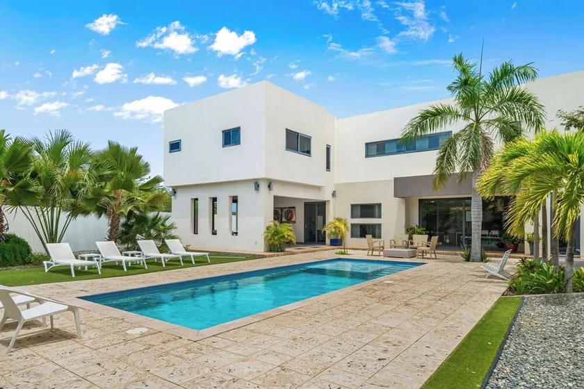 Spectacular designer villa 5 star Luxury 6 Bedroom New - Image 1