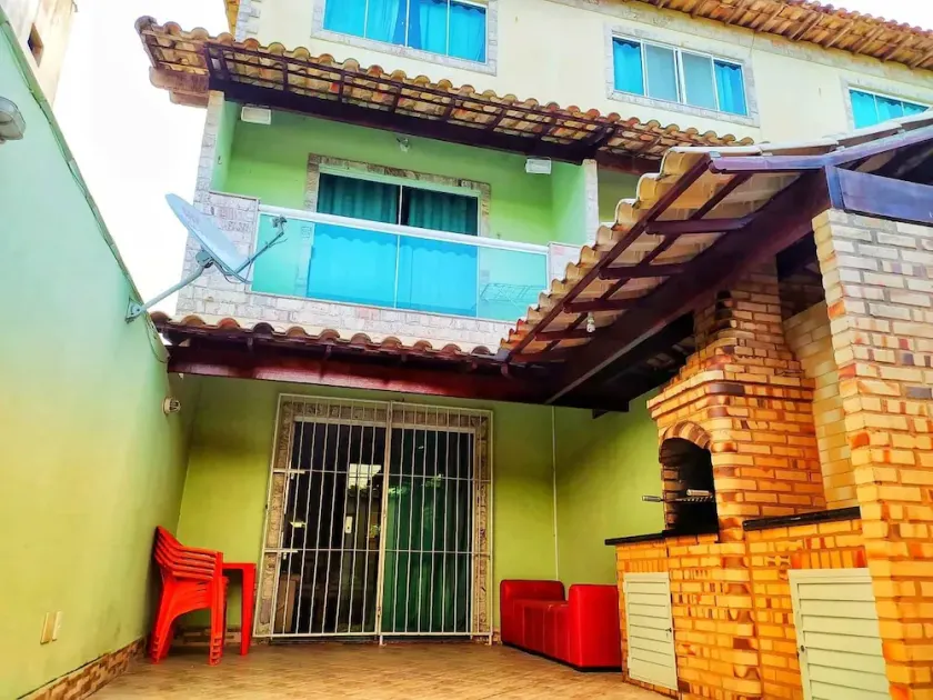 Triplex house with ocean view. - Image 1