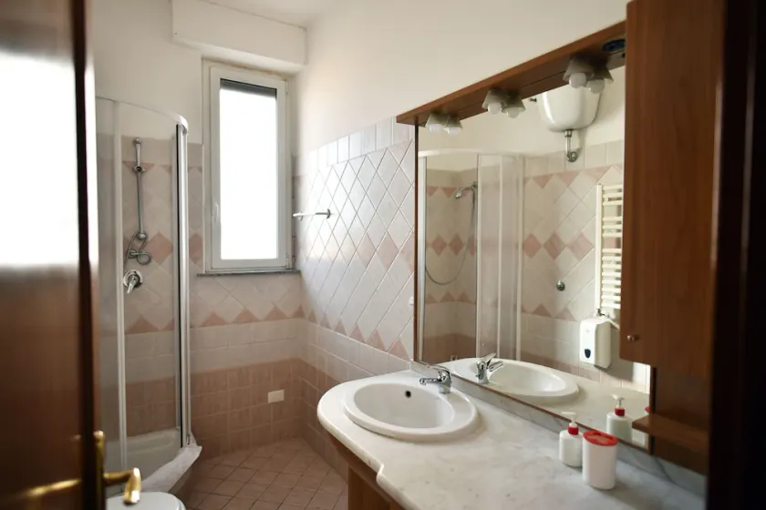 Domi 10 Apartment, Stazione Termini, Via Curtatone 12 - Image 1