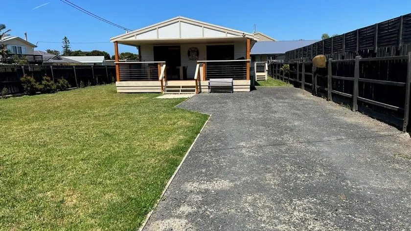 The Island Home - Image 1