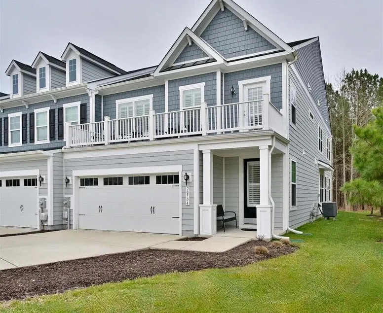 Bayside * 5BR New Luxury Home - Image 1