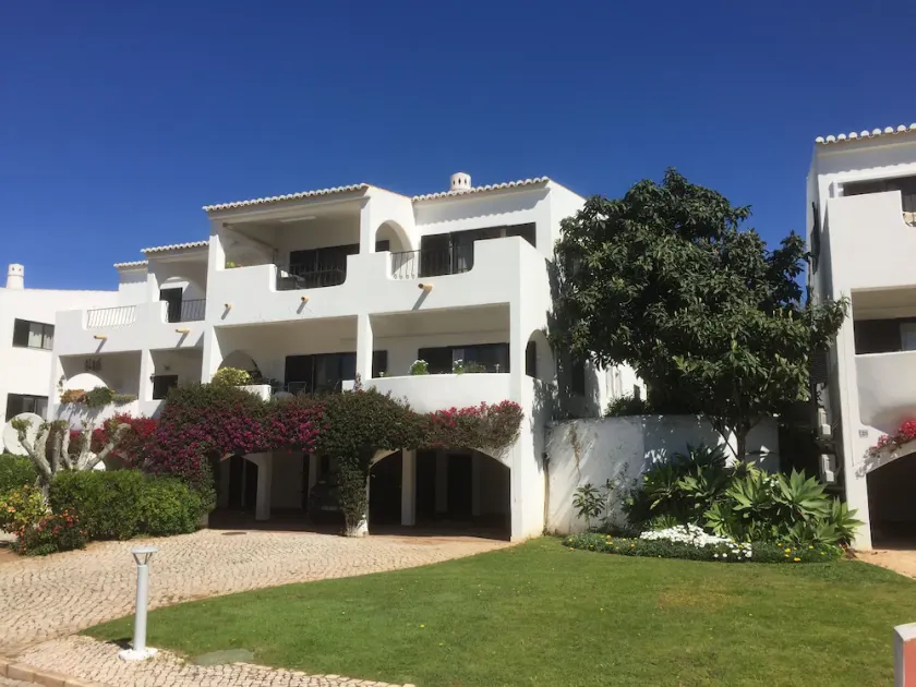 1st Flr Sea View Apartment Set In Landscaped Gardens With Communal Outdoor Pool - Image 1