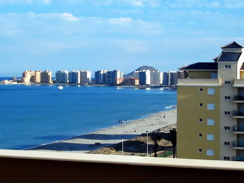 Smuk, dobbelt BEACH FRONT Penthouse, betagende udsigt, Wi-Fi, SAT TV, pool - Image 1