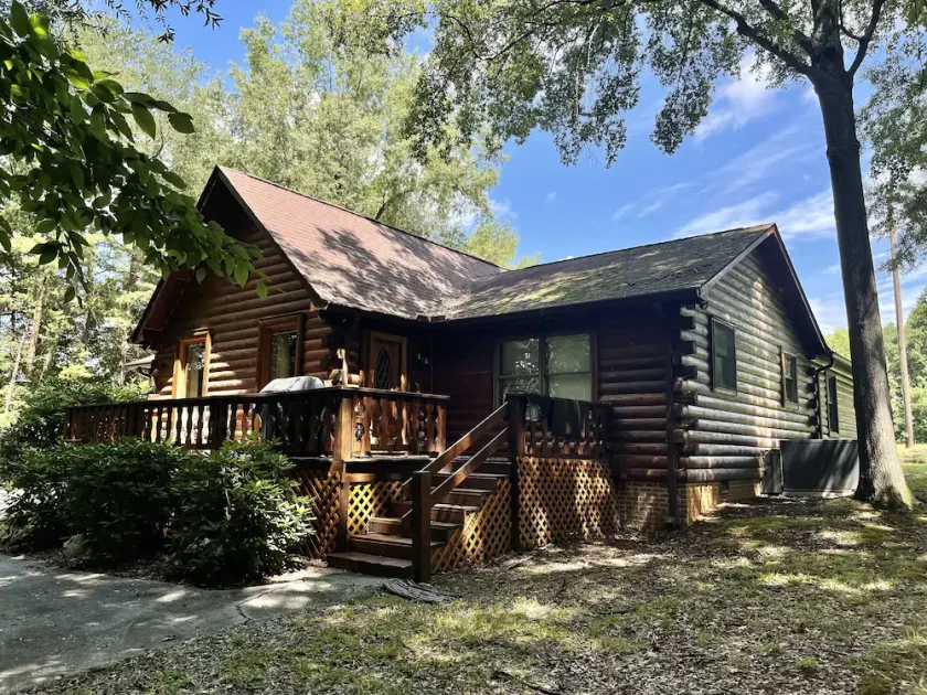 The Red Fox Cabin - Urban Retreat - Image 1