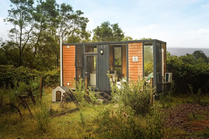 Alpaca Tiny House with Vineyard Lakeside by Tiny Away - Image 1