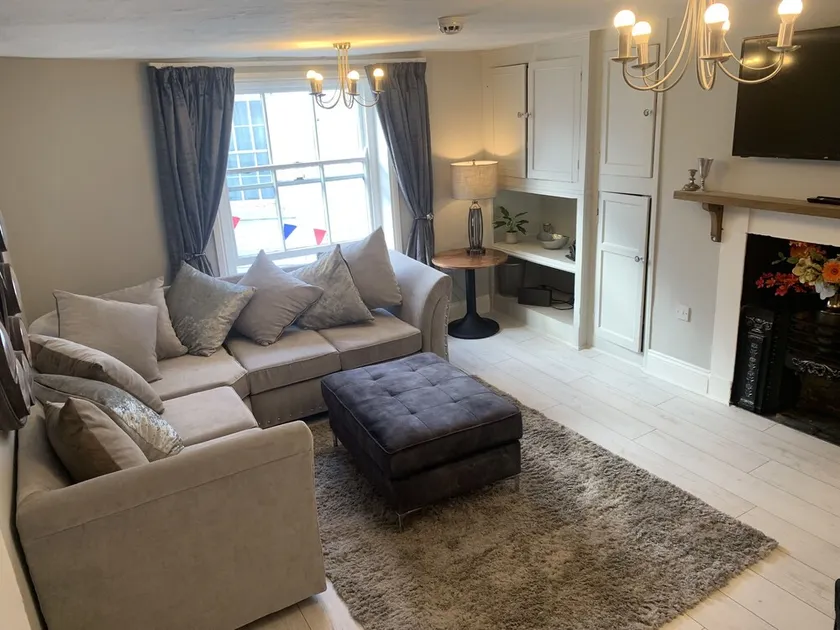 Impeccable 1-Bed Apartment in the heart of Hexham - Image 1