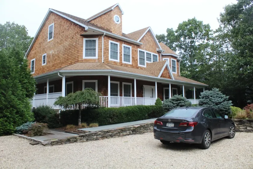 Beautiful 3600sq ft Sag Harbor Village Home, Saltwater Pool, Walk to Beach &Town - Image 1