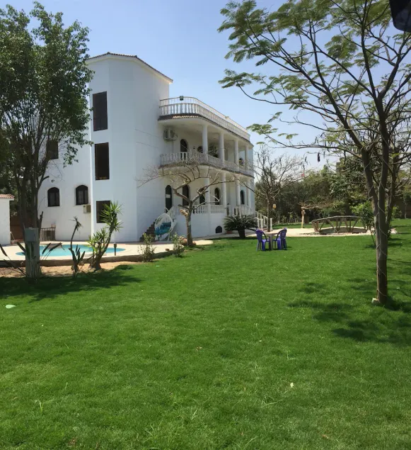 Villa Sarah, lush green and serine - Image 1