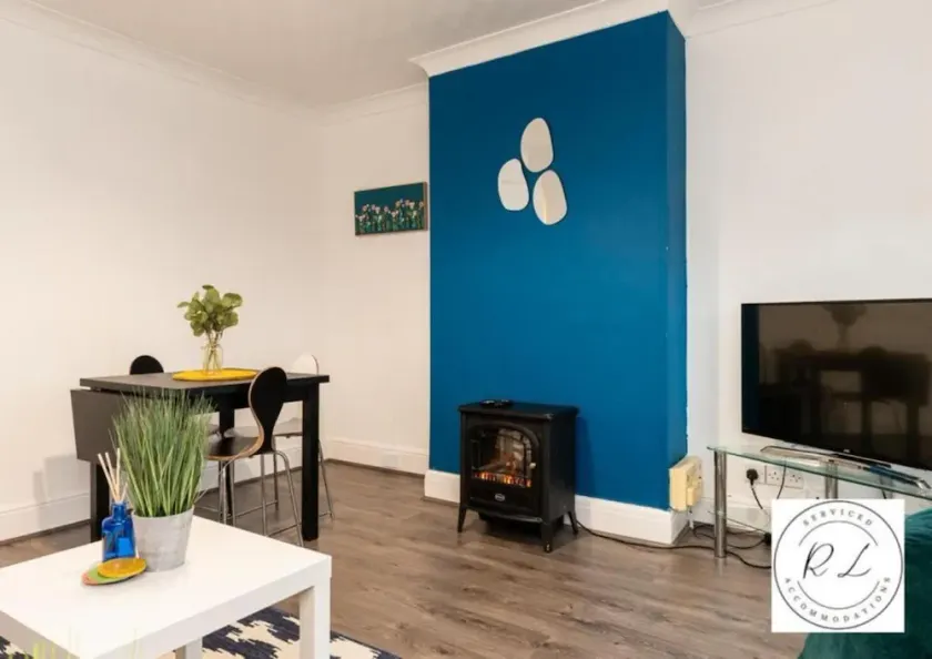 1br-2guests-freeparking-wifi-tv - Image 1