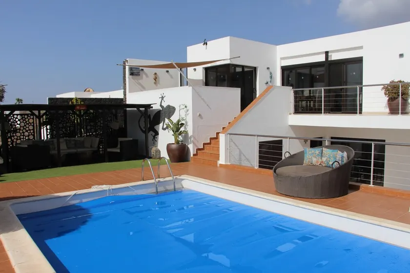 Luxury Villa with Private Heated pool, FREE WiFi, - Image 1