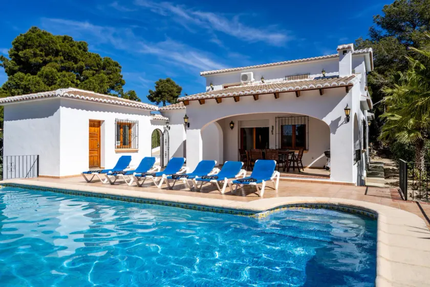 Klassisk og hyggelig villa i Javea, Costa Blanca, Spanien  med privat pool med plads til 6 personer - Image 1