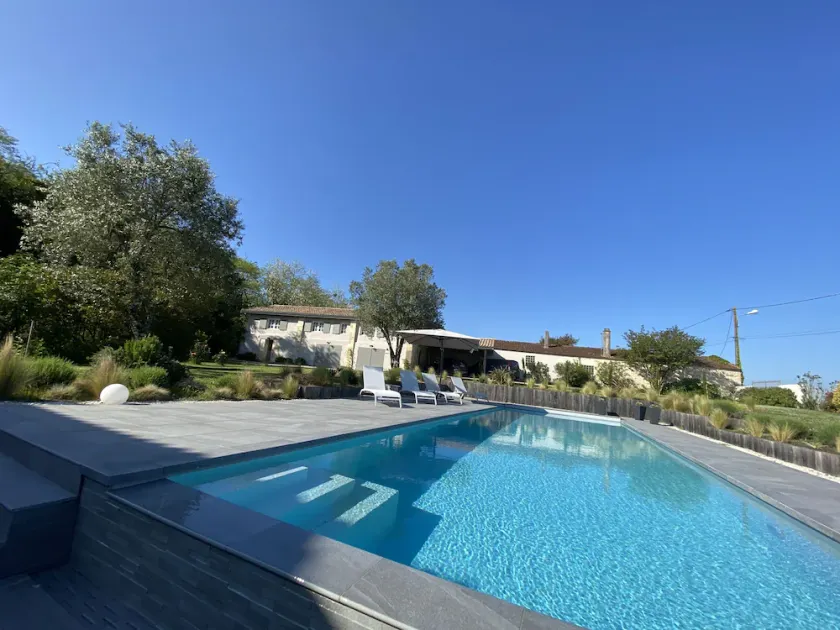 Gîte de Charme en Médoc à Proximité des Plages-grande Piscine au sel - Image 1