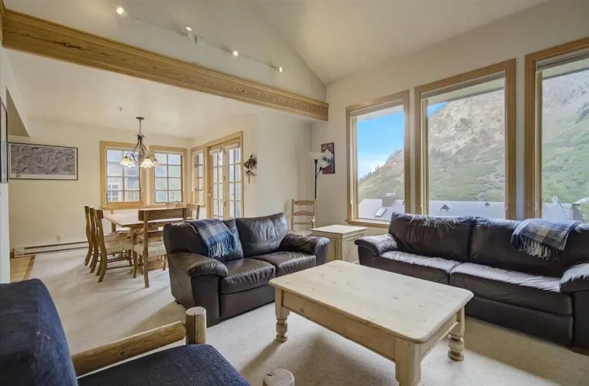 Gad Valley Lodge - ski-in/out to Snowbird - Image 1